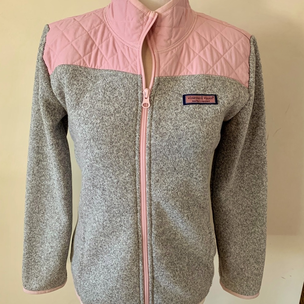 Vineyard Vines zip up sweatshirt/jacket.